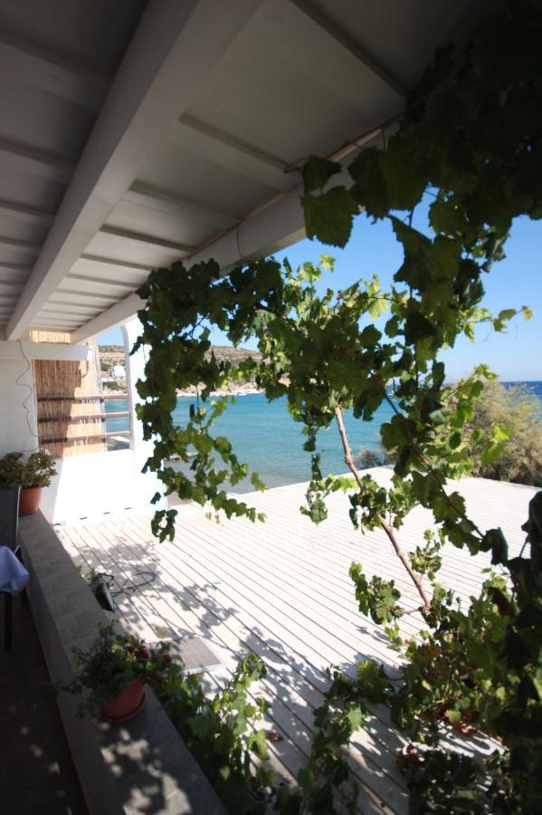Cyclades Beach Apartments Chrisopigi  Bagian luar foto