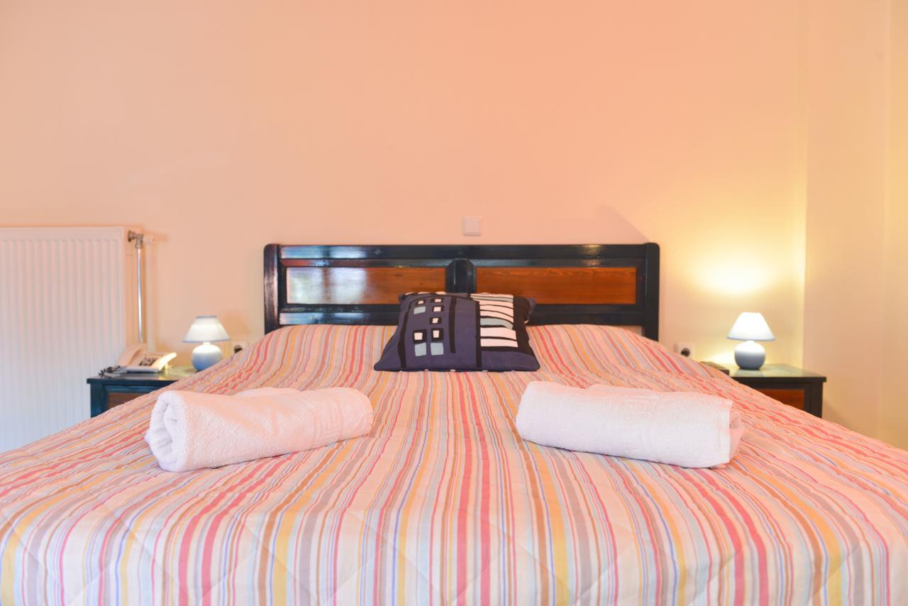Cyclades Beach Apartments Chrisopigi  Bagian luar foto