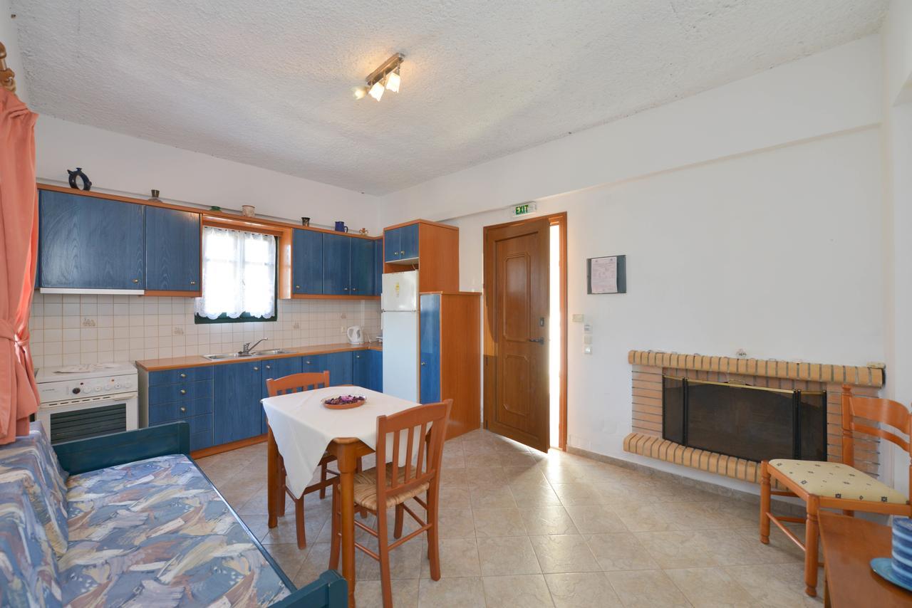 Cyclades Beach Apartments Chrisopigi  Bagian luar foto